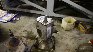 Установка на УАЗ самодельных мостов.