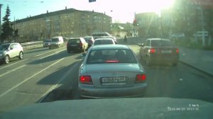 Комсомольский пр-т женщина вышла из авто