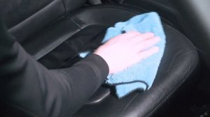 Как устранить царапины и пятна на пластике салона. Восстанавливающий полироль для пластика