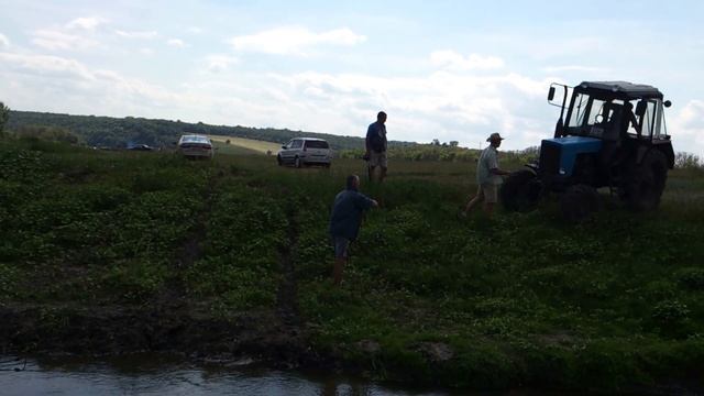 Хоть и Нива вездеход - не преодолела брод смотреть онлайн