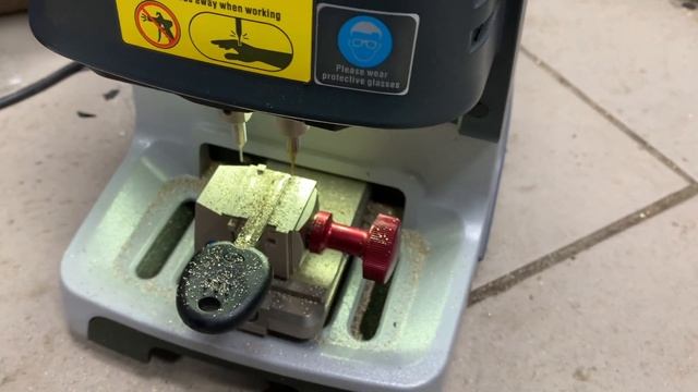 Заклинил замок зажигания Kia Hyundai что делать смотреть онлайн