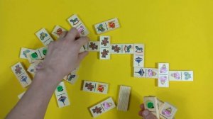 Деревянное домино для детей. Домино Игрушки производитель Томик. Простые настольные игры для детей.