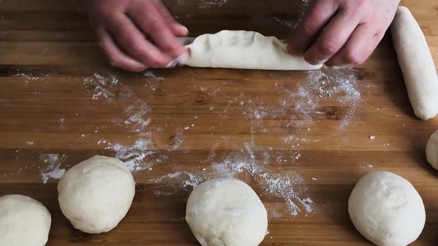 Так сосиски вы ещё не готовили! Сосиски в тесте и булочки для бутербродов по новому рецепту! смотреть онлайн