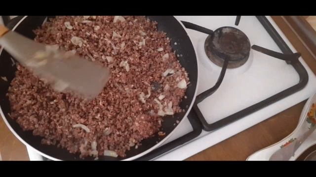 Тесто для вареников, которое не липнет к рукам. Вареники с ливером.