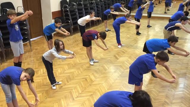 Пор-де-бра (1-я позиция)