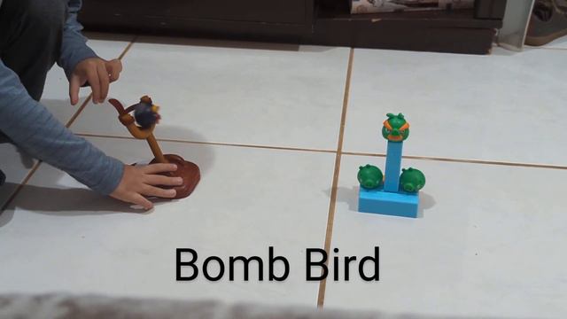 Angry Birds Mega fling Bomb смотреть онлайн