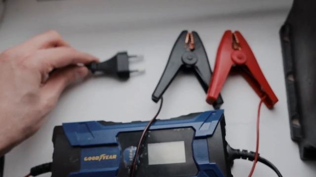 Как зарядить аккумулятор?