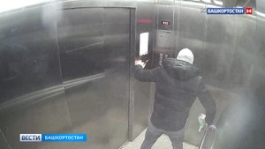 В уфимском доме у лифта, в котором находился мужчина, оборвался трос: видео