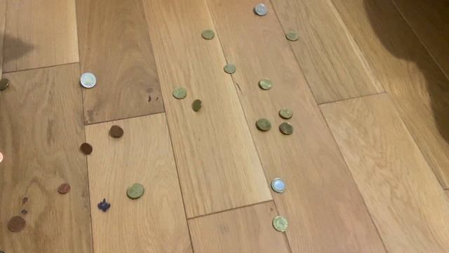 Звук падающих монет на пол смотреть онлайн