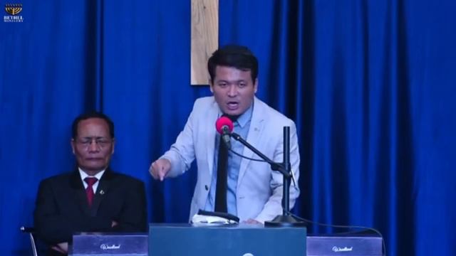 Hei le Rangvamual Camping tur chu a pui dawn e! I rin ang a ni dawn miah lo a nia. смотреть онлайн