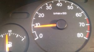 Пежо 806. 2,0 бензин, плавают обороты 2