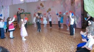 "Часики" танец с тарелочками в детском саду