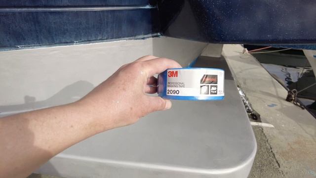 Покрытие днища лодки необрастайкой - антифоулингом. Серия 10 смотреть онлайн