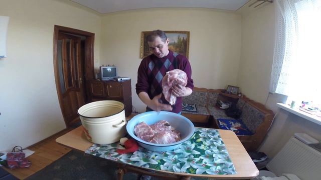 КОПЧЕНЕ М'ЯСО. РЕЦЕПТ копченого м'яса на дровах в бочці. ШИНКА. Маринування і коптіння!