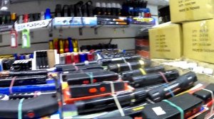 Рынок садовод в Москве, ножи, пистолеты, гранаты