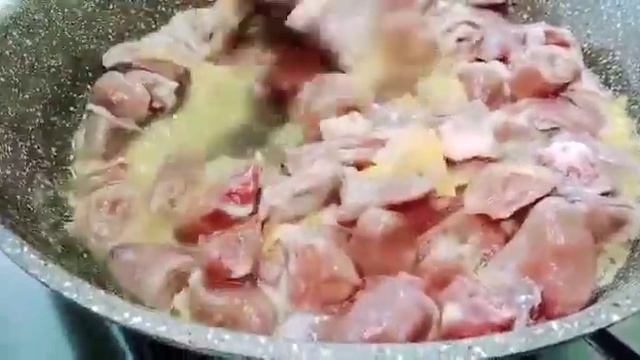 Куриные сердечки в сметане ?