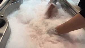 ソフトなBOXスポンジ✖️リサイクル♻️洗剤でアワ泡🫧 Soft sponge ✖️ Recycle ♻️ Squeeze with detergent
