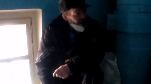 накормили бездомного /помощь нуждающимся