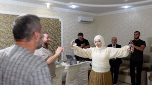 Зажигательные Чеченские песни Марет Алиханова. Зуд Йолу К1ант.