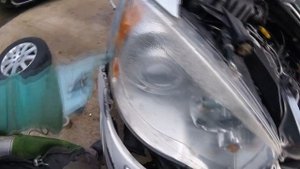 How to remove the headlights of a Chrysler Grand Voyager 8 to 15/Как снять  фары Chrysler  8-15 г