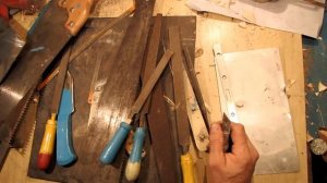 Напильник и наждак – отличный сапожный нож, сталь созданная резать металл,