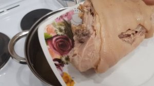 Супер вкусная свиная рулька! Самый вкусный и простой рецепт!