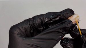 Как чистить варено-мороженые креветки (2 способа)