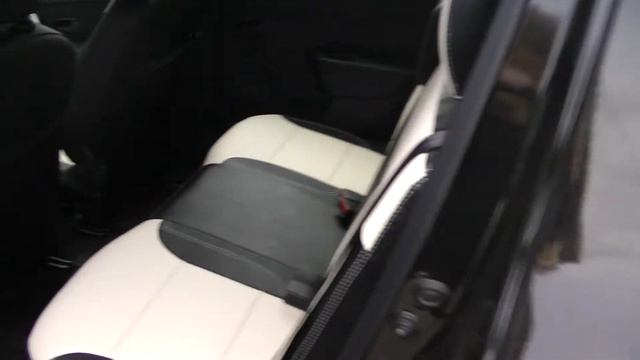 Авточехлы из экокожи для Рено Сандеро 2 поколение 5S смотреть онлайн