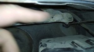 Почему дворник авто поменял положение и останавливается высоко. Как поставить дворник на место.