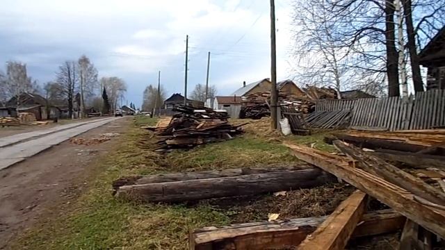 Омутнинск. Столетний хлам из центра города перекочевал на улицу Коковихина