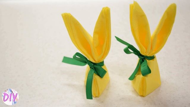 DIY ЗАЙЦЫ из салфеток / Bunnies for table FROM WIPES смотреть онлайн