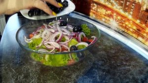 ГРЕЧЕСКИЙ САЛАТ//КАК ПРИГОТОВИТЬ ГРЕЧЕСКИЙ САЛАТ//ЗАПРАВКА ДЛЯ ГРЕЧЕСКОГО САЛАТА