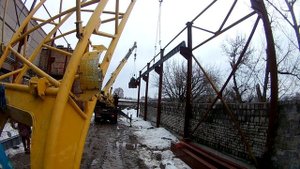 монтаж подкрановых балок, день 1-й. A sub crane beams installation, day 1st