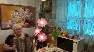 Очень красивая песня о любви-Что стоишь притаясь у дороги-Галина гармонист самоучка)))