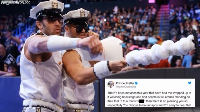 WWE SUPERSTAR GETS INTO HEATED ARGUMENT WITH FAN (WWE SD LIVE) смотреть онлайн