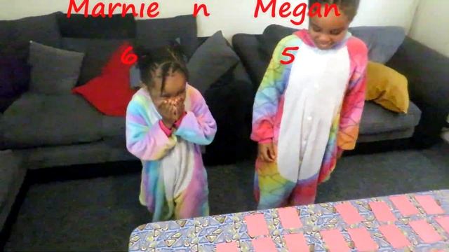 MnM Memory card game смотреть онлайн