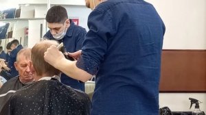 Салон красоты для капризного француза. Salon de beauté pour un Français capricieux