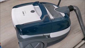BOSCH BWD41720 Series 4 Wet and Dry Vacuum Cleaner - review and impressions