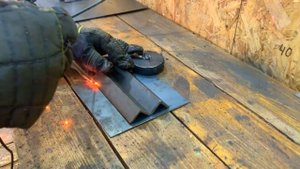 За ТАКИЕ самоделки пора вводить налоги! ГЕНИАЛЬНАЯ идея из металлического уголка!!!