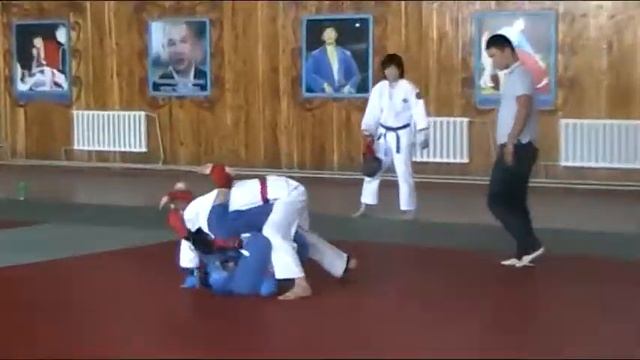 Нуржан Сейдуали Джиу джитсу (г. Тараз) 1 бой.MOD смотреть онлайн