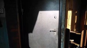 Входные двери / Железные на деревянные? Почему?