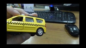 Такси Лада Ларгус Модель и игрушка