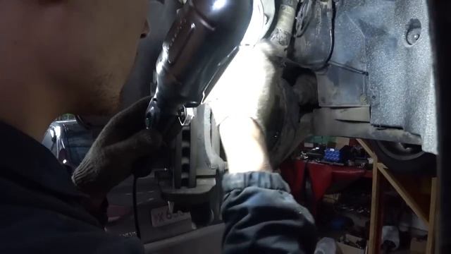 BMW X5 E70 ЗАМЕНА ЗАДНИХ ПНЕВМОБАЛЛОНОВ !!! смотреть онлайн