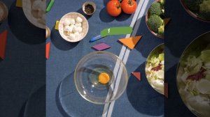 Фрикадельки из индейки со скремболом