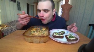 МУКБАНГ/АСМР РЫБА-МИНТАЙ ЗАПЕЧЕННАЯ С ОВОЩАМИ/ХЛЕБ С МАСЛОМ И ЗЕЛЕНЬЮ/ УЖИН/EATING/ASMR/Mukbang#442
