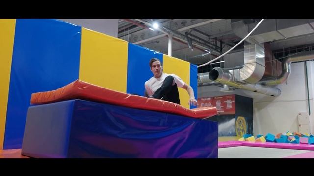 Обучение - переднее сальто смотреть онлайн