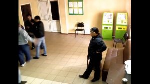 Драка. Достал нож.