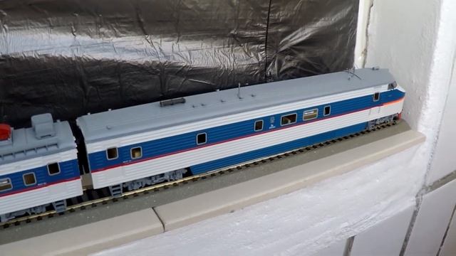 электропоезд ЭР200 состав 1:87 (т.о. БуДем) железная дорога масштабная модель / railway model ER200 смотреть онлайн