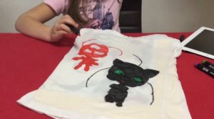 Рисуем на футболке ЛЕДИ БАГ раскрашиваем ПЛАГ И ТИККИ painted TIKKI AND PLAG LADY BUG