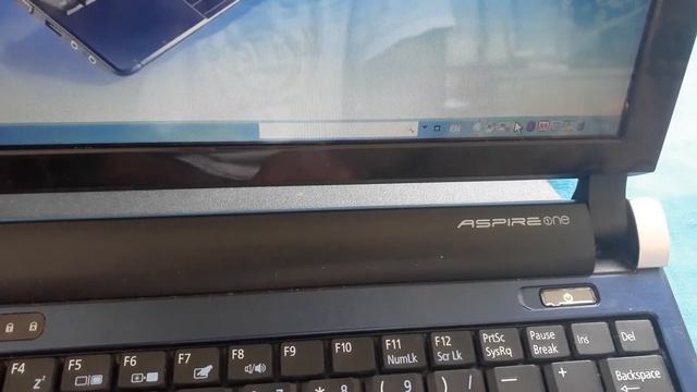 Netbook acer aspire one com windows xp